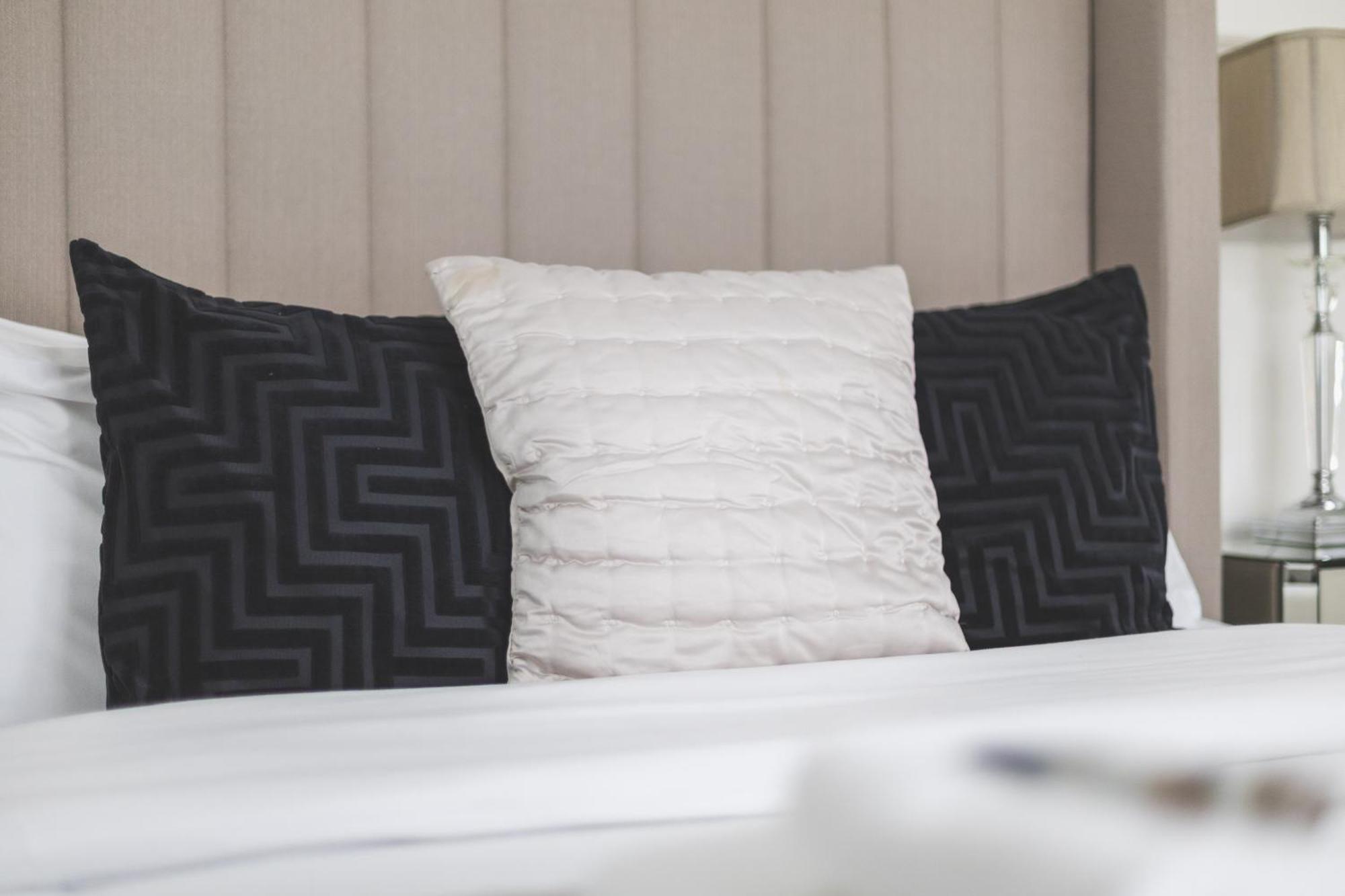 New! Modern 1-br House With Patio & Hottub , Chiswick Appartement Londres