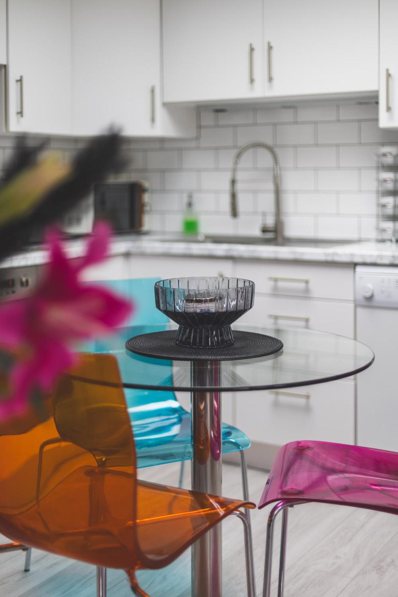 New! Modern 1-br House With Patio & Hottub , Chiswick * Londres